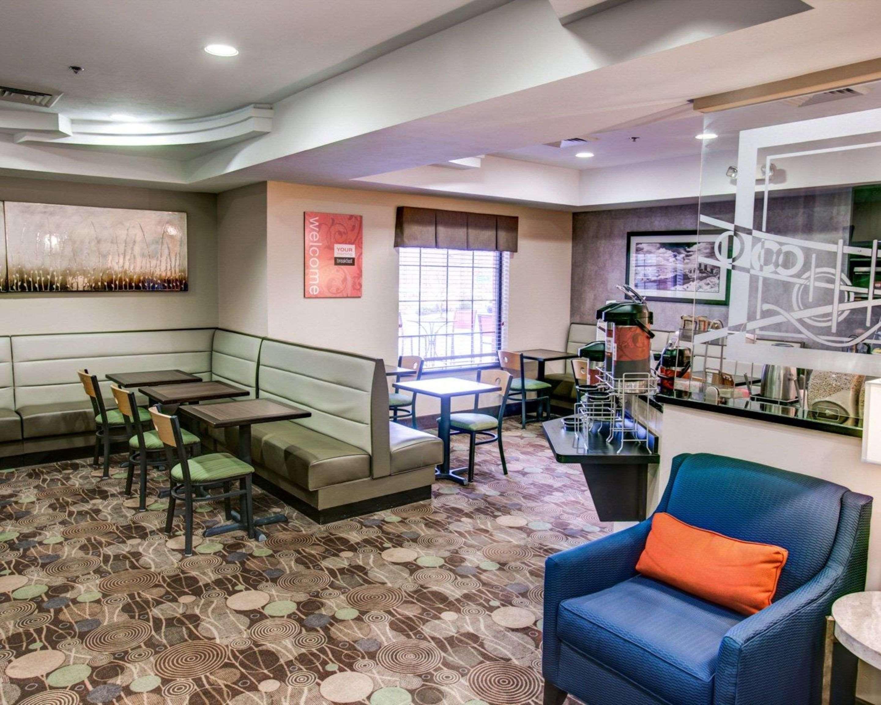 Comfort Suites Pittsburgh Airport Robinson Township Extérieur photo