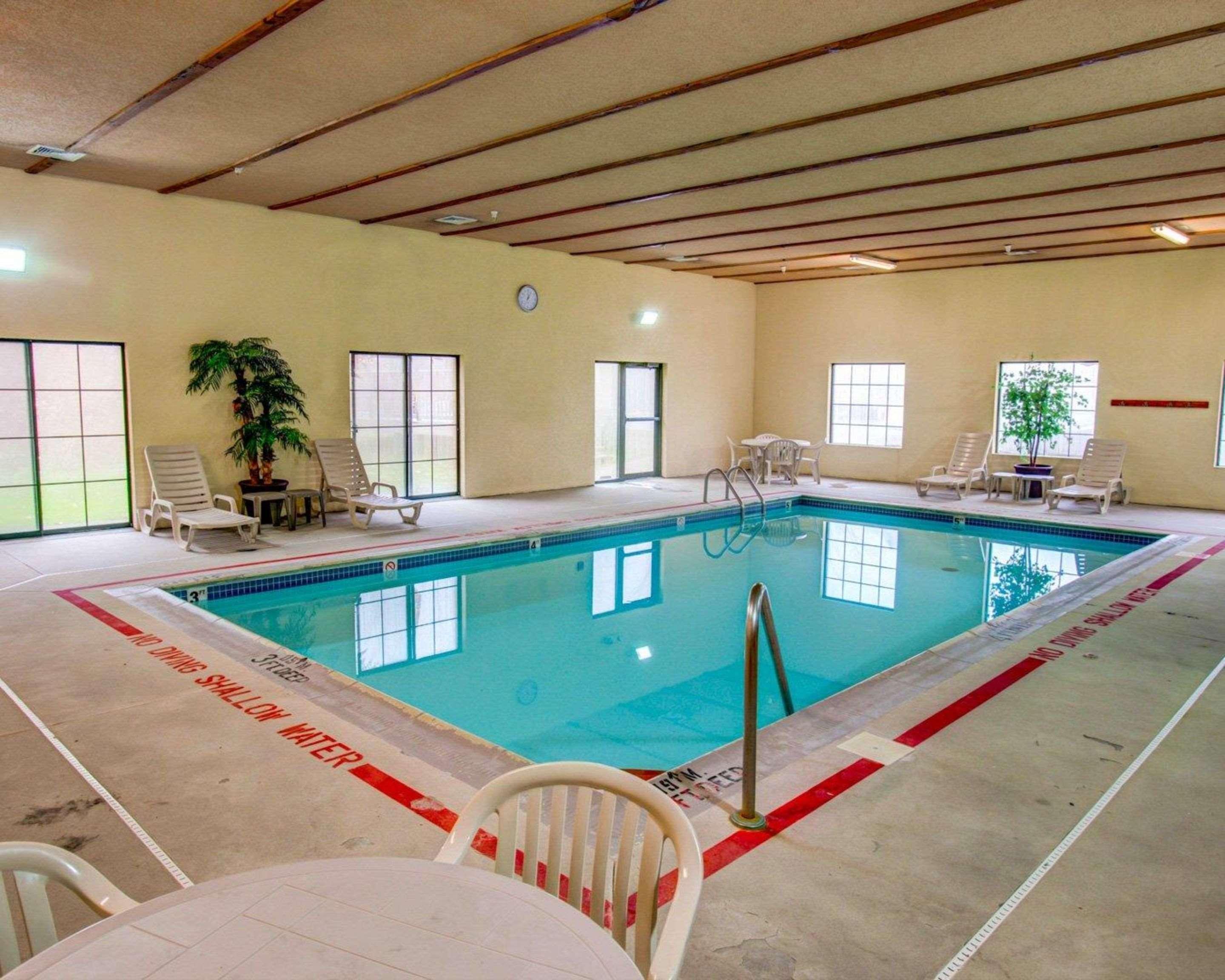 Comfort Suites Pittsburgh Airport Robinson Township Extérieur photo