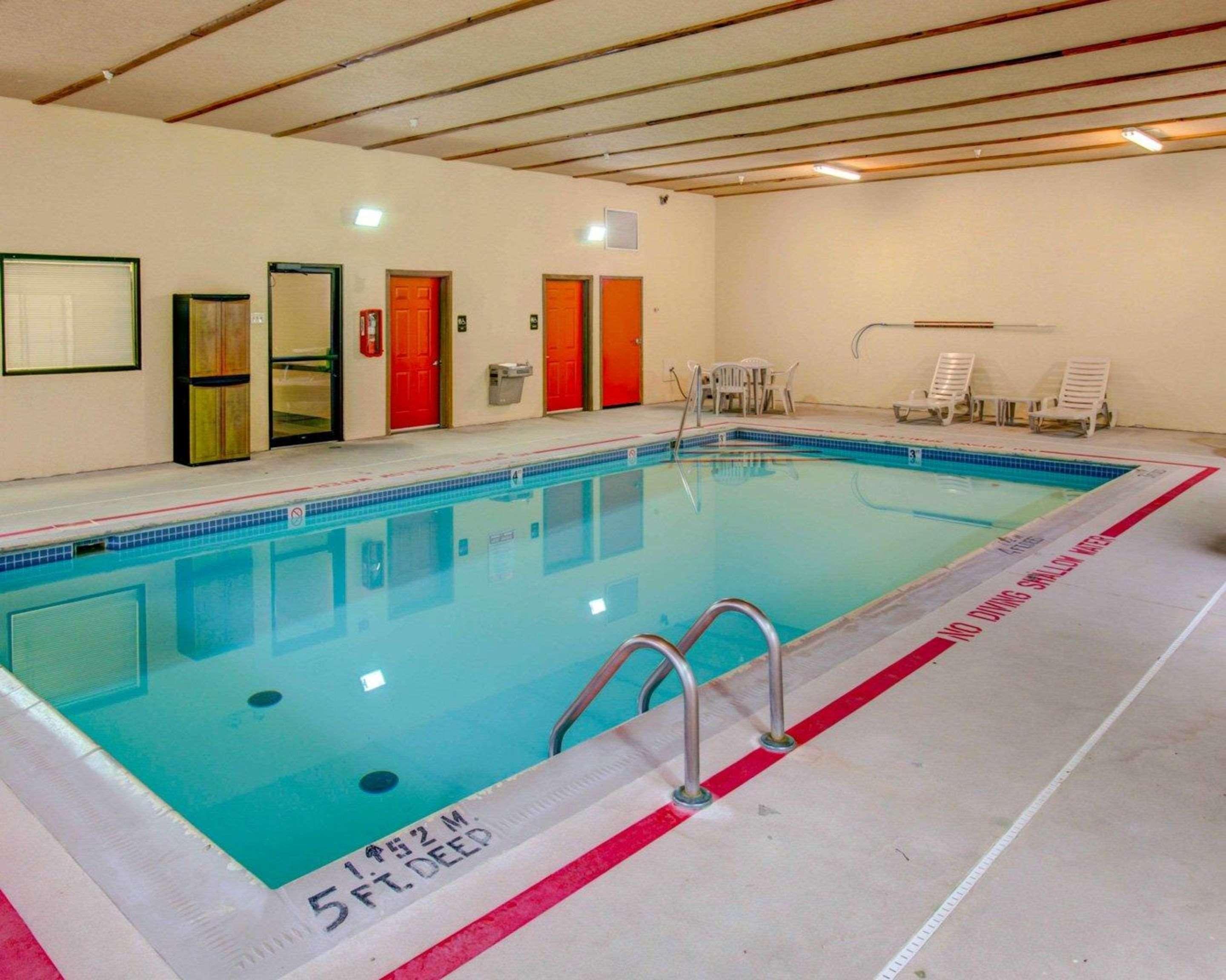 Comfort Suites Pittsburgh Airport Robinson Township Extérieur photo