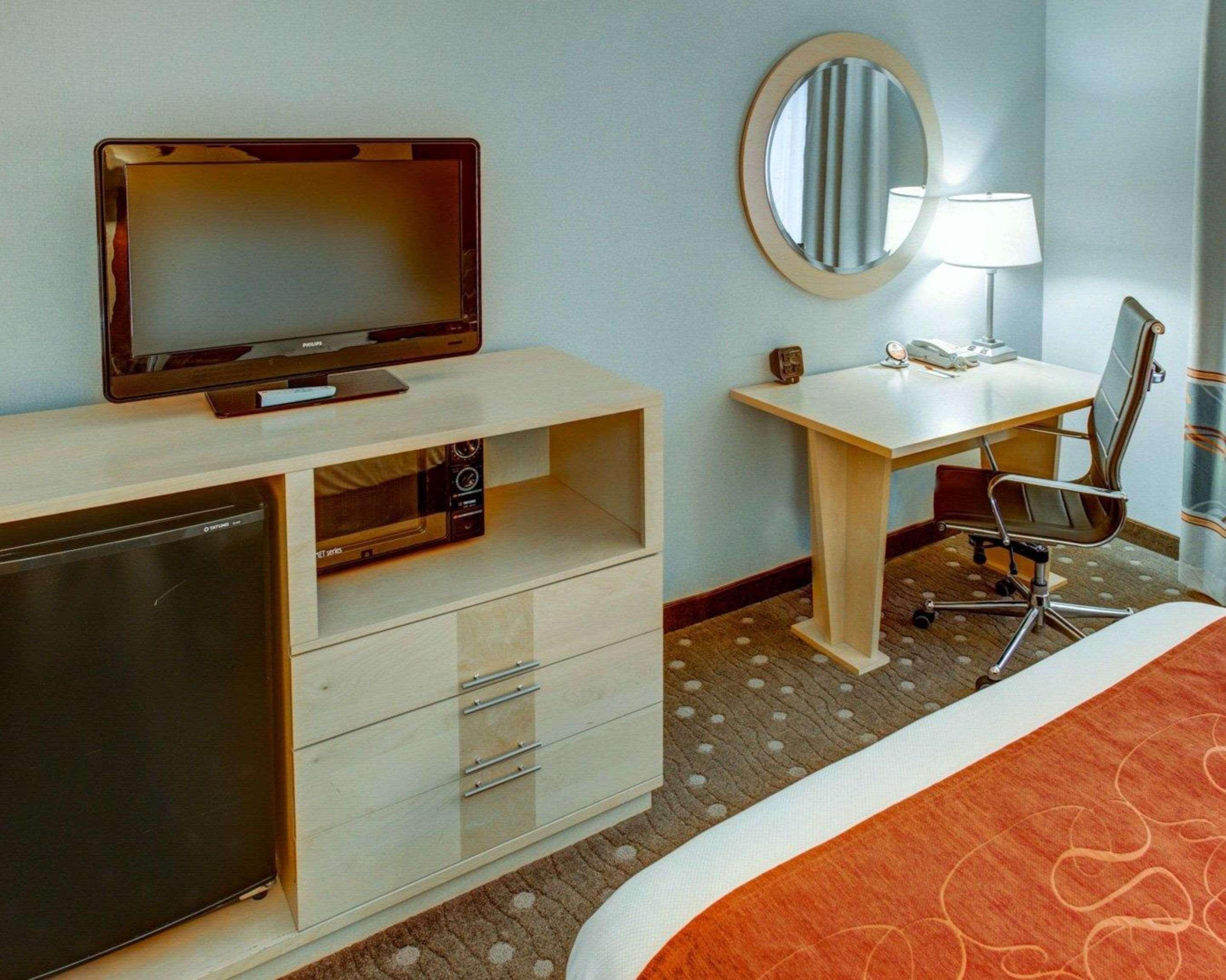 Comfort Suites Pittsburgh Airport Robinson Township Extérieur photo