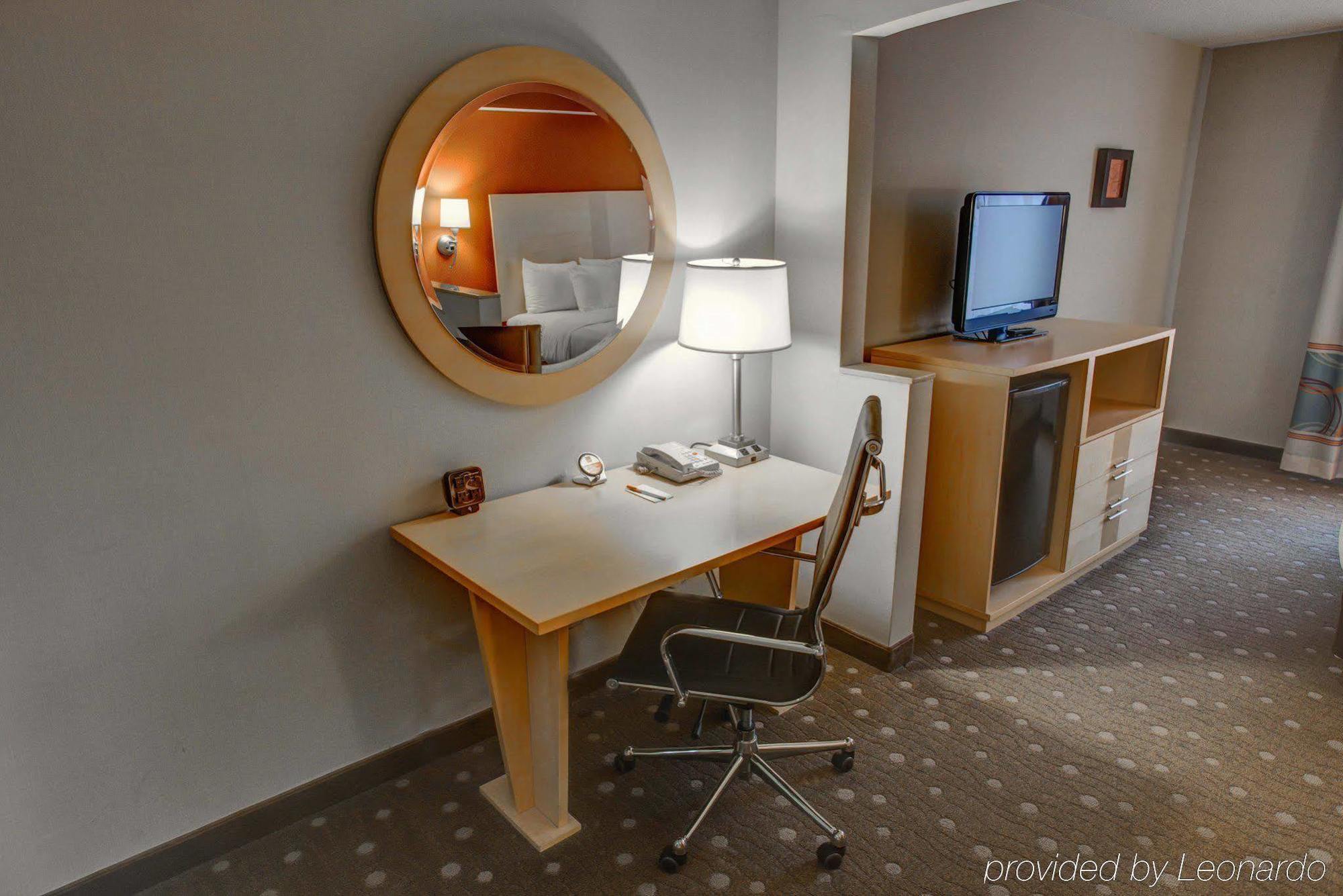 Comfort Suites Pittsburgh Airport Robinson Township Extérieur photo